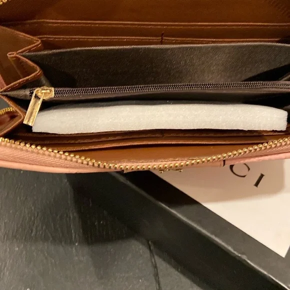 Pink and Green Honey bee Wallet with Gold Hardware and Structured Design - Picture 6 of 9